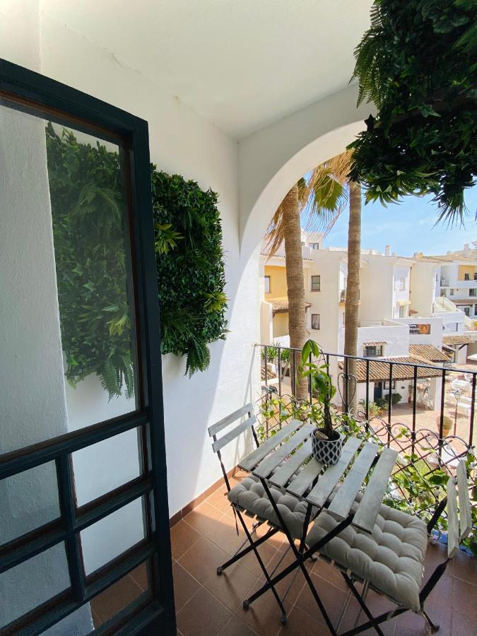 Luminoso Apartamento Para Dos Personas En Cabopino Marbella Exterior foto